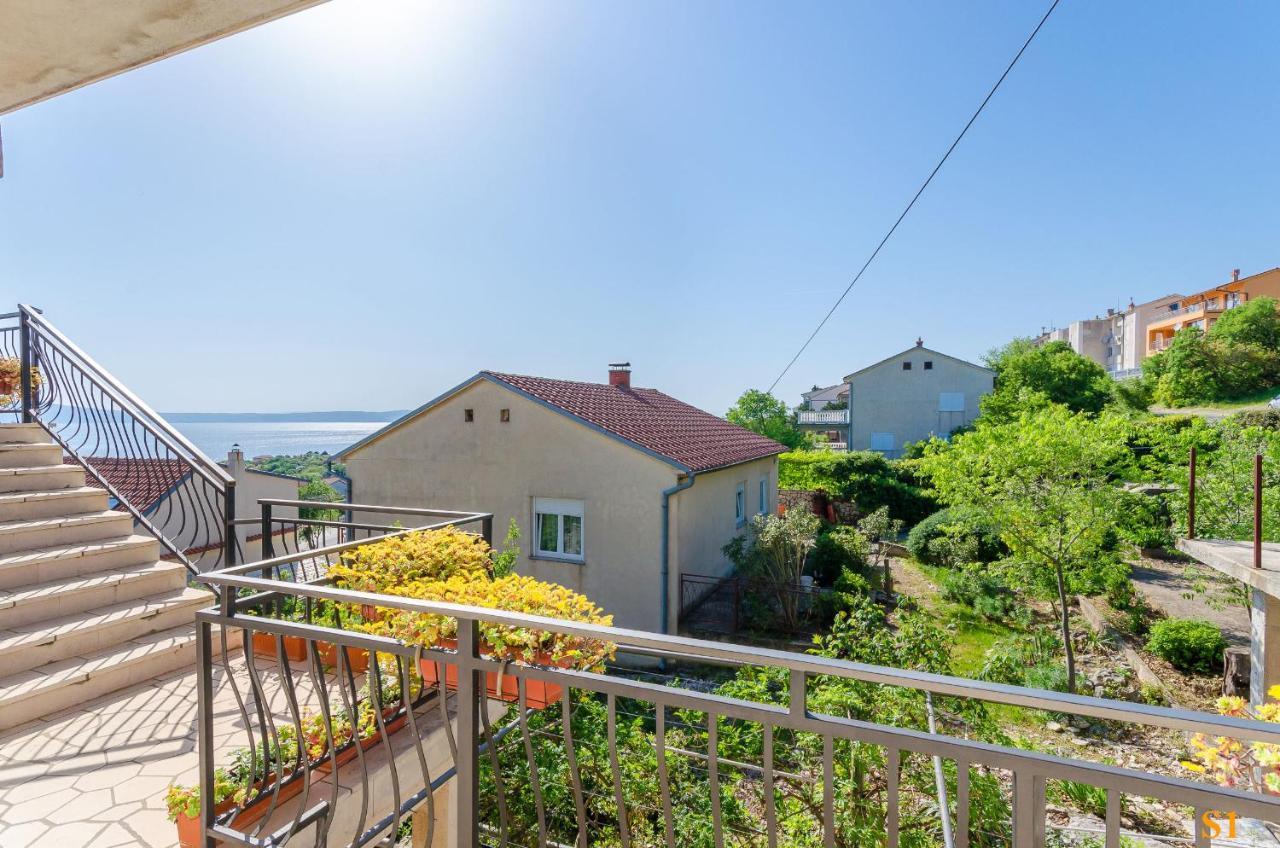 Apartments And Room Drazen Novi Vinodolski Exterior foto